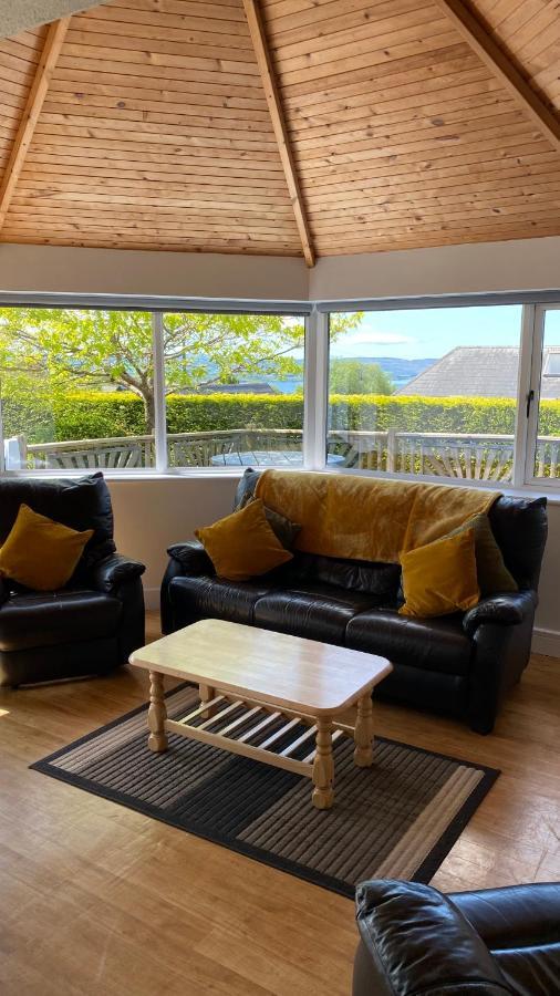 Hill Sea View Cottage เกลนการ์ริฟฟ์ ภายนอก รูปภาพ